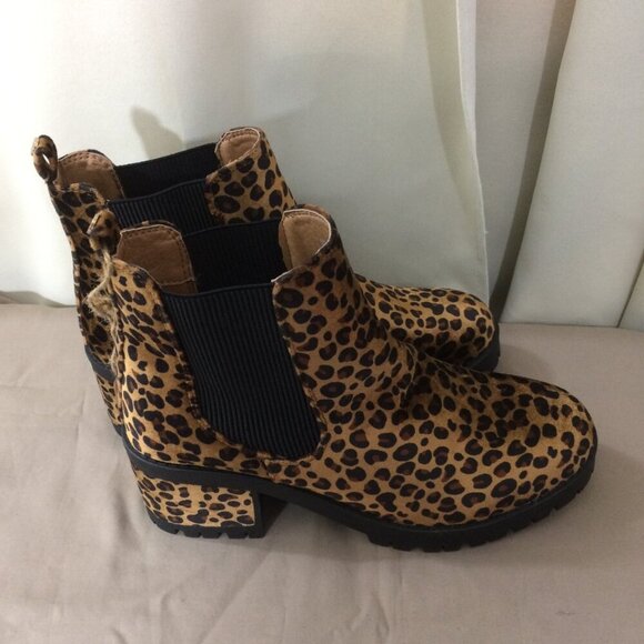 NEW Seven 7 Berlin Ankle Chelsea Boots Leopard Print Chunky Seven7 - Picture 7 of 7